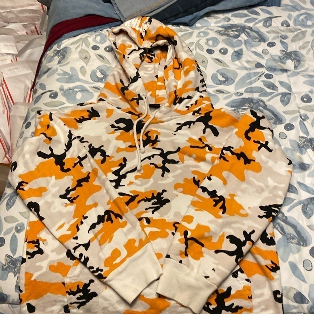 Kylie Cosmetics Women's Camo Hoodie Size Small Kylie Jenner